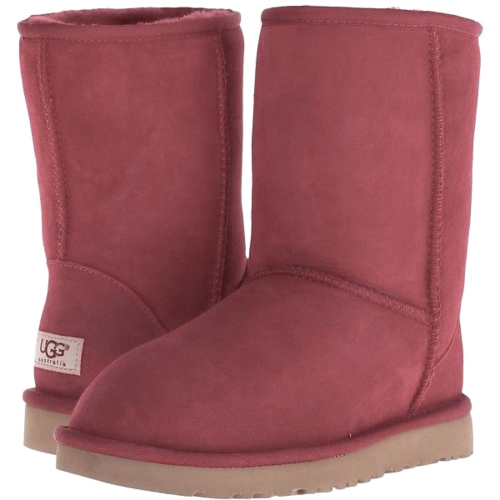 Ugg Australia Women’s UGg Classic Short Boot in Sangria Women’s Size 11